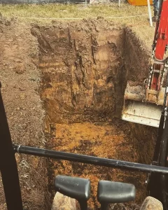 digging hole for new septic tank install service